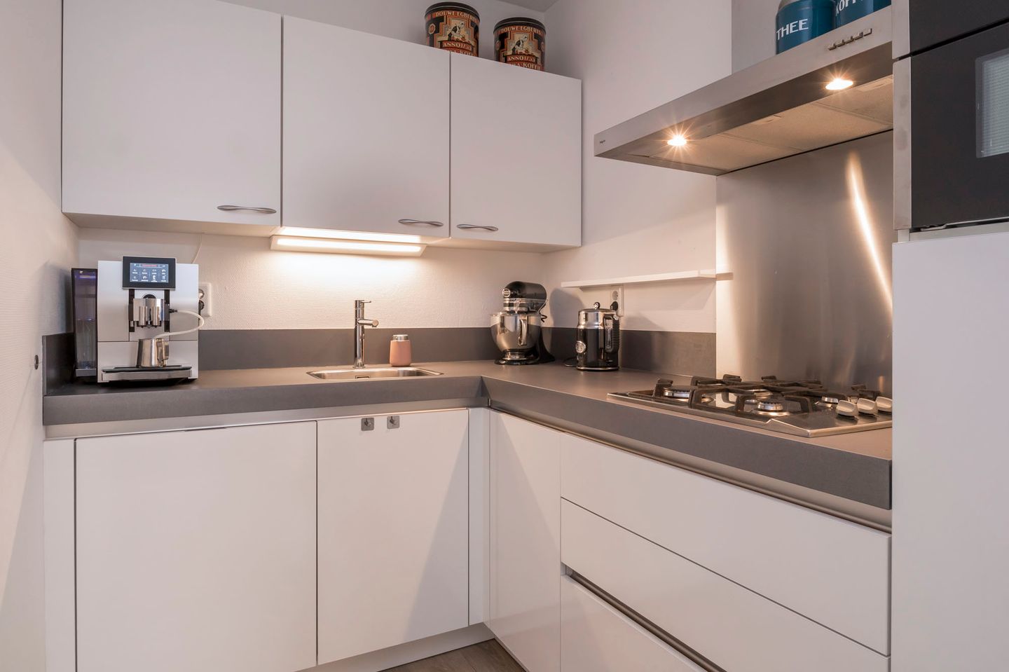 Foto 10 van Pieter van Vollenhovenstraat 7