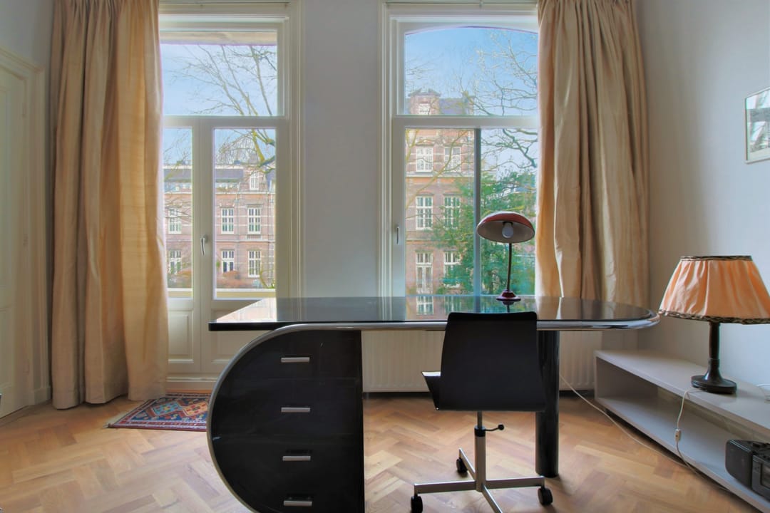 Photo 7 of Eerste Helmersstraat 121-1