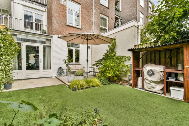 Photo 9 of Veerstraat 45-H