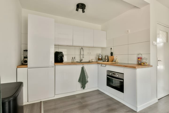 Foto 12 van Schweitzerplein 1