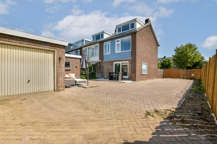 Foto 29 van Schweitzerplein 1