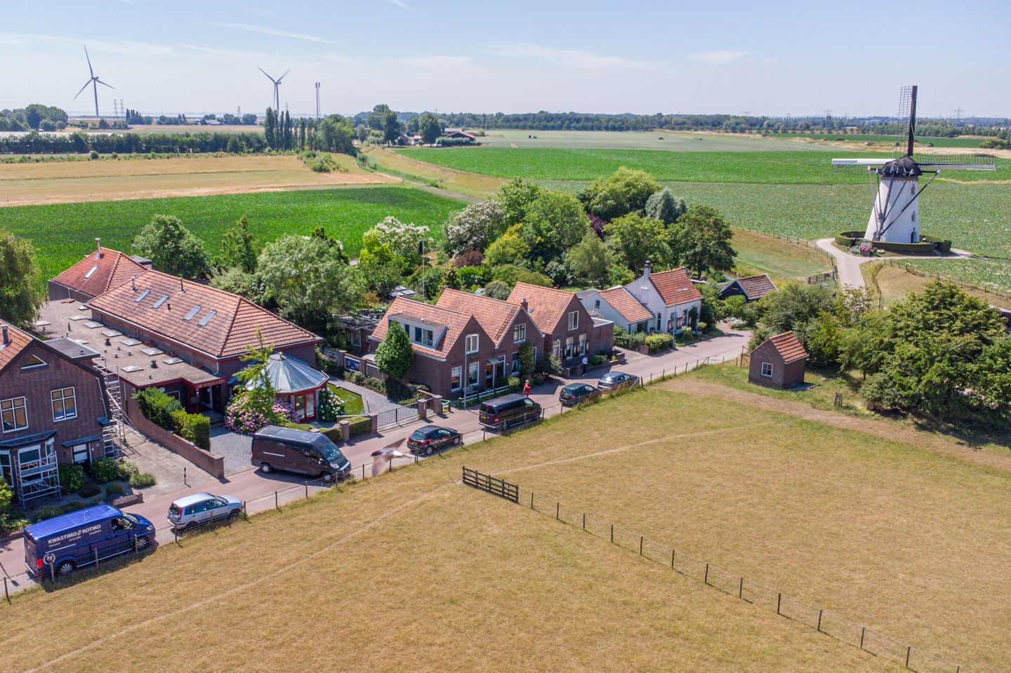 View photo 3 of Molenweg 25