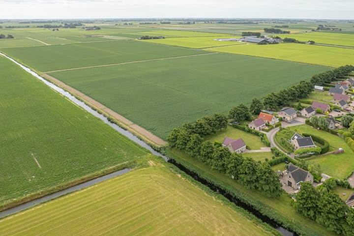 Photo 37 of Bargereed 106