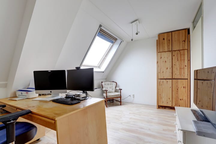 Photo 20 of Horst 13