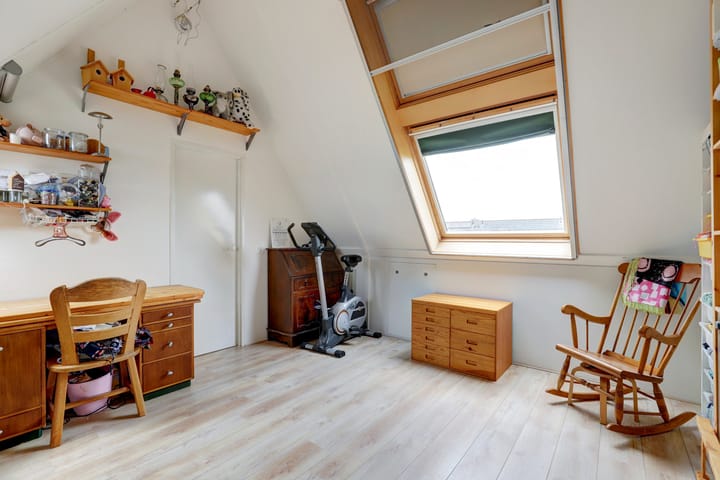 Photo 27 of Horst 13