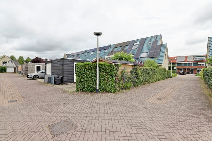 Photo 37 of Horst 13