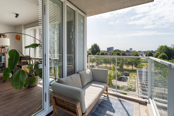 Photo 11 of Ambonstraat 52