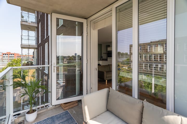 Photo 13 of Ambonstraat 52