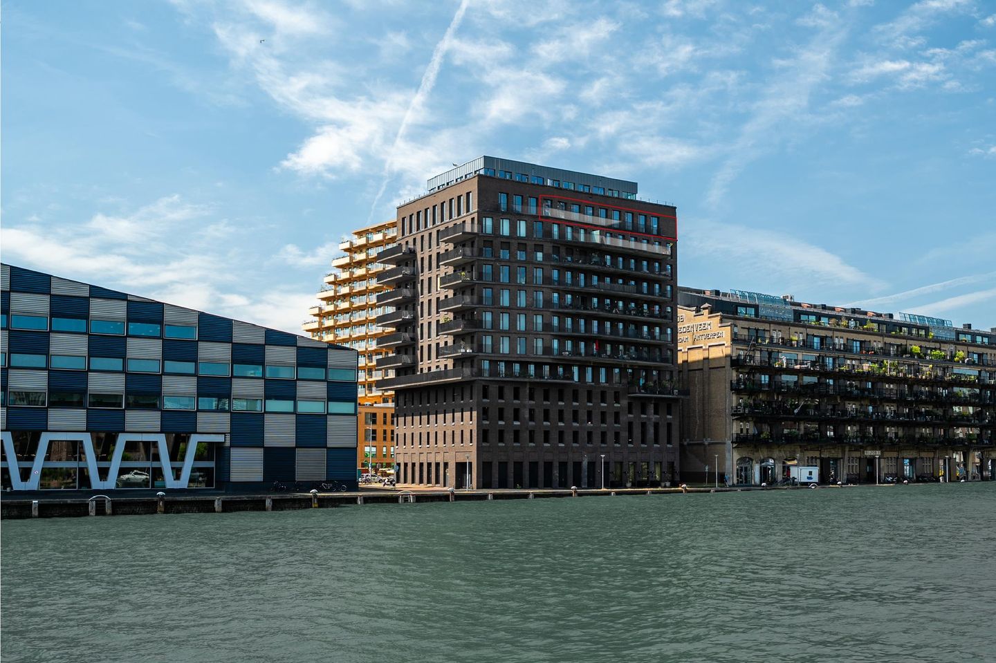 View photo 1 of Lloydstraat 210