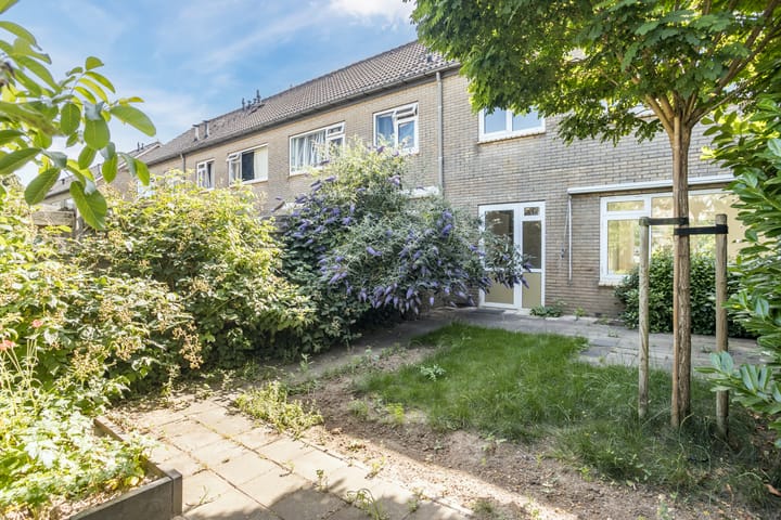 Foto 2 van Van Beethovenstraat 5