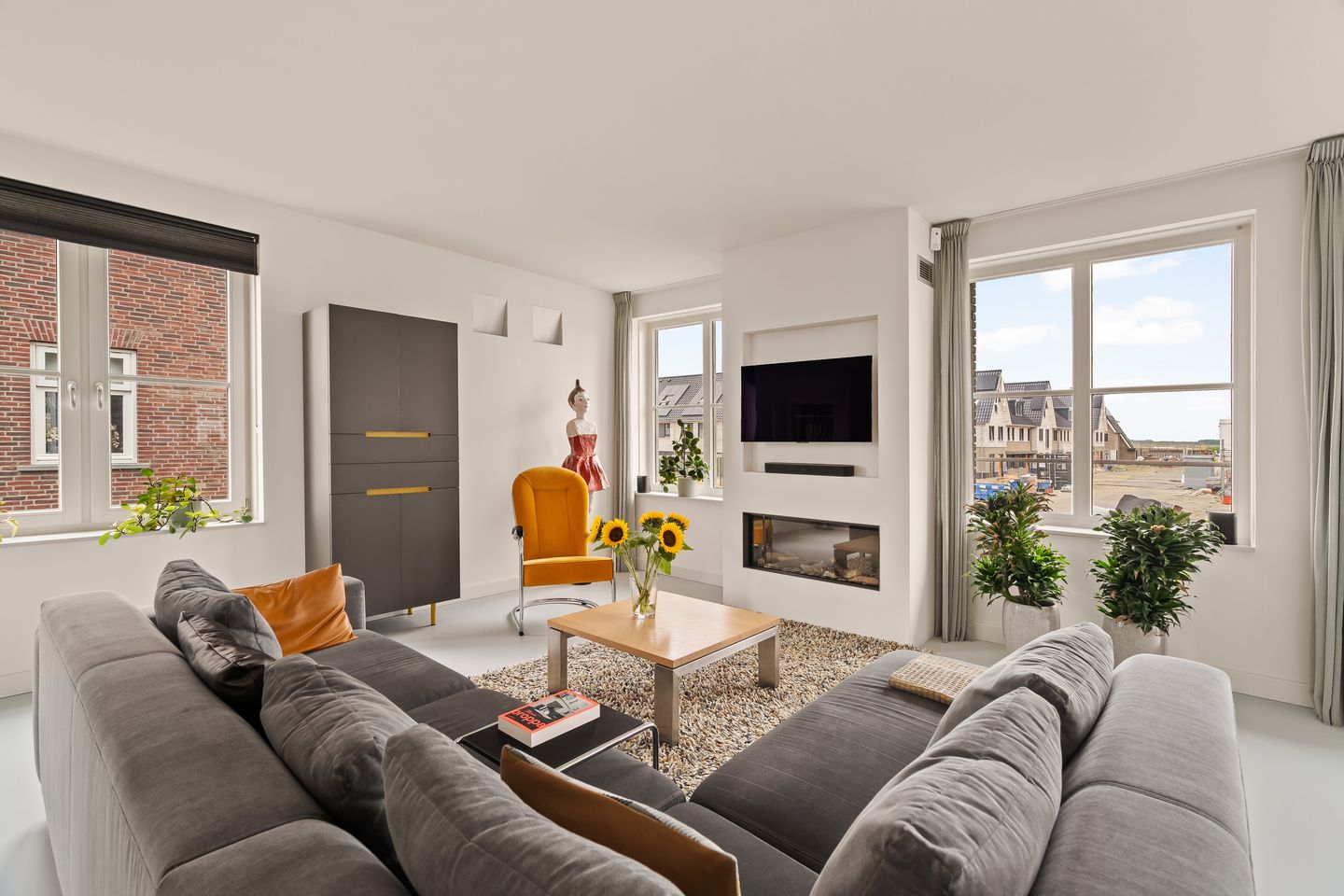 Photo 10 of Oranjestraat 75