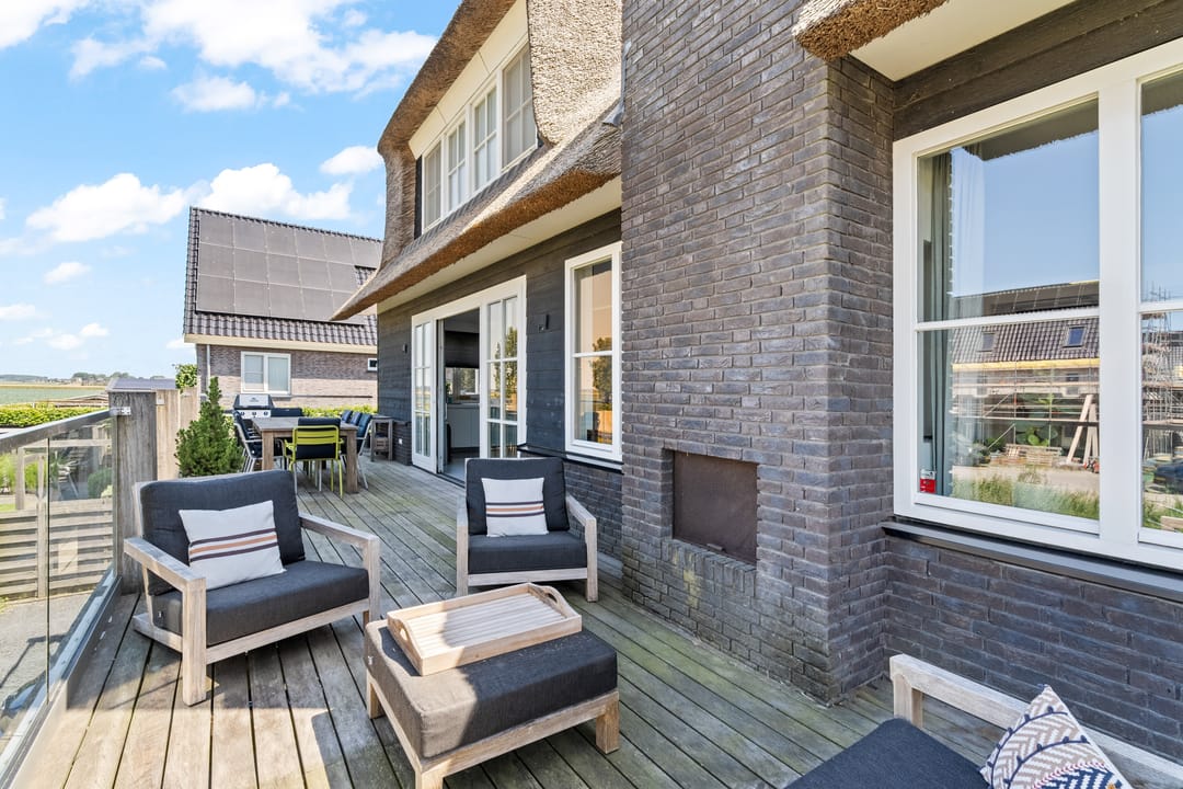 Photo 38 of Oranjestraat 75