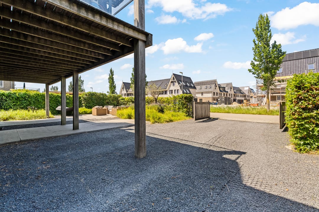 Photo 41 of Oranjestraat 75