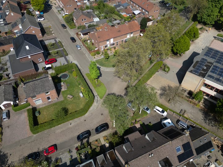 Foto 18 van 2e Dwarsweg 63