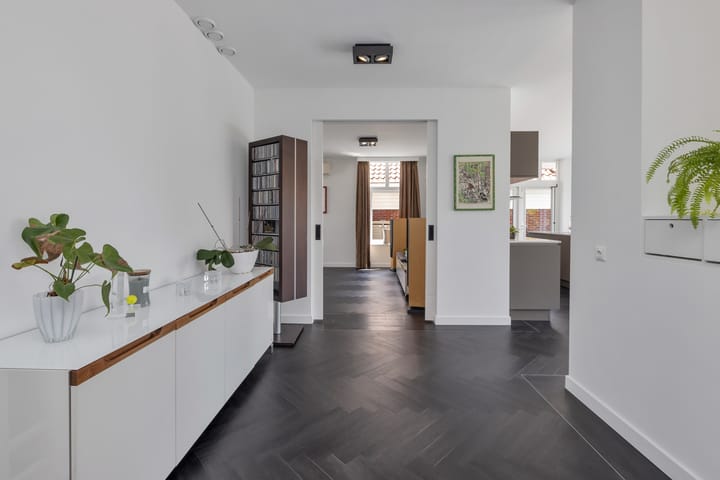 Photo 19 of Mari Andriessenhof 10