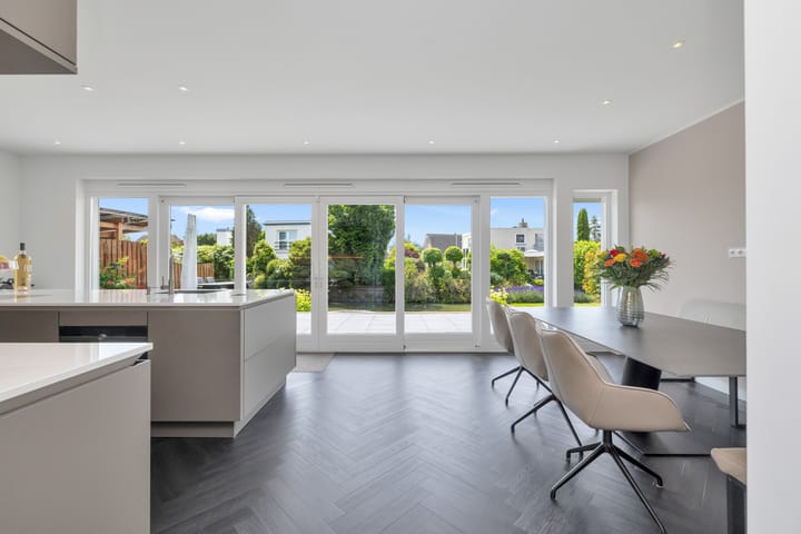 Photo 30 of Mari Andriessenhof 10