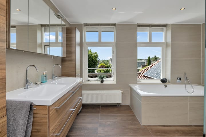 Photo 37 of Mari Andriessenhof 10