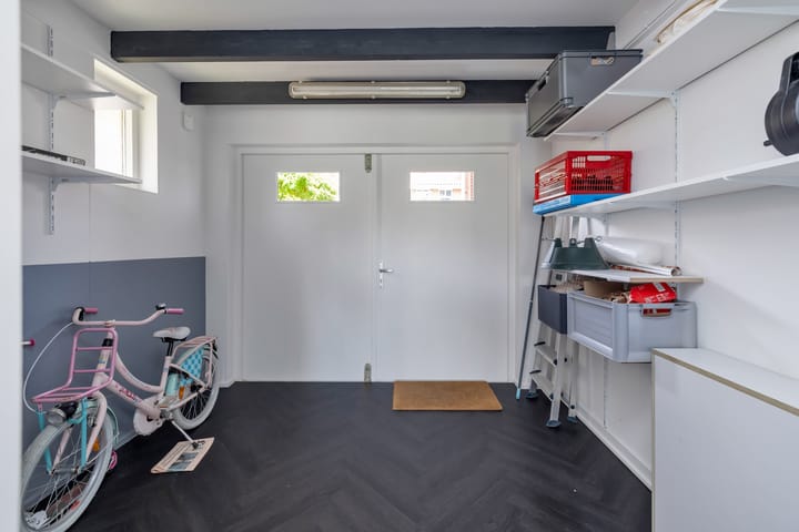 Photo 60 of Mari Andriessenhof 10