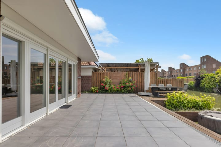 Photo 68 of Mari Andriessenhof 10