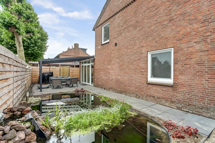 Foto 37 van Akkerwindestraat 38