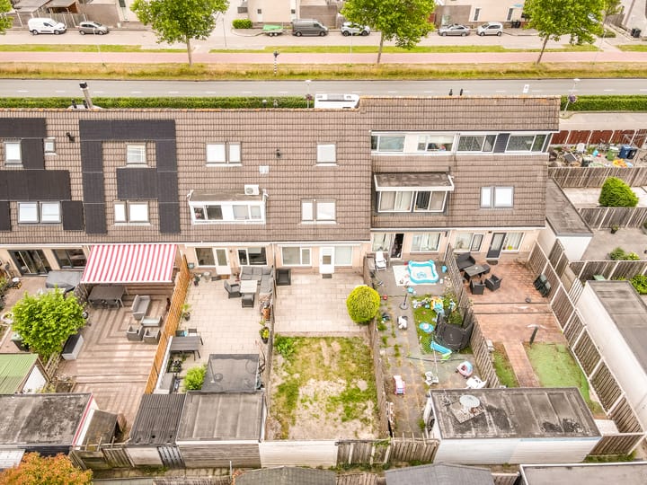 Foto 34 van P.J.H. Cuypersstraat 24