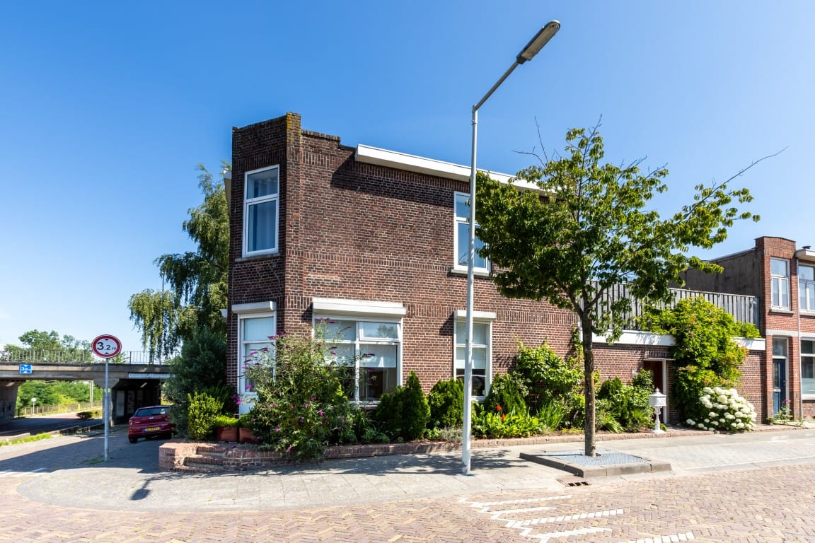 Foto 34 van Parallelweg 131