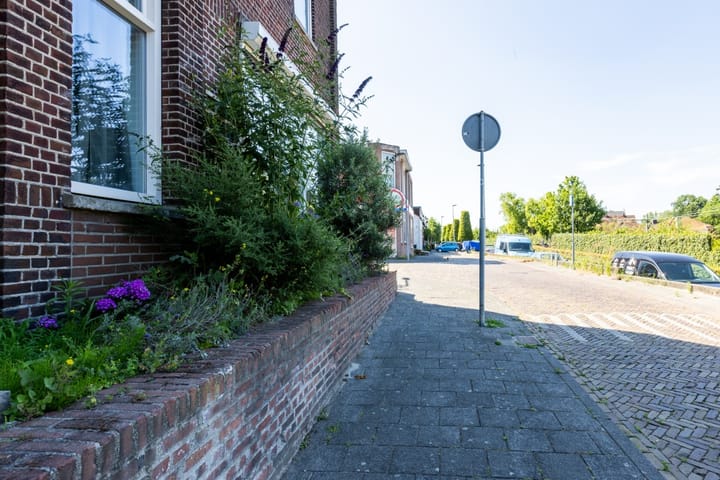 Photo 38 of Parallelweg 131