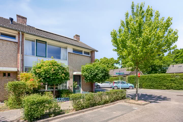 Foto 2 van Van Hoogstratenweg 2