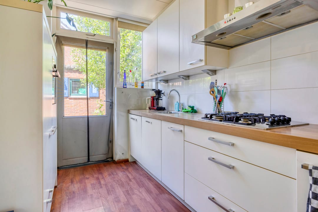 Foto 7 van Van Hoogstratenweg 2