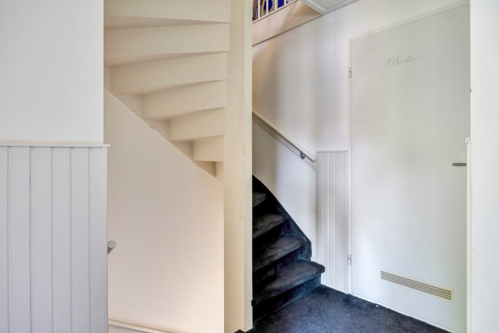 Photo 11 of Van Hoogstratenweg 2