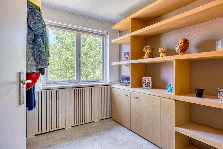 Photo 16 of Van Hoogstratenweg 2