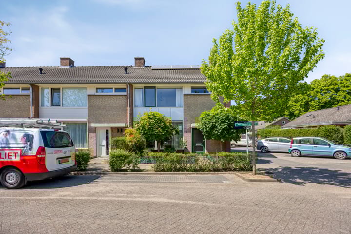 Photo 25 of Van Hoogstratenweg 2