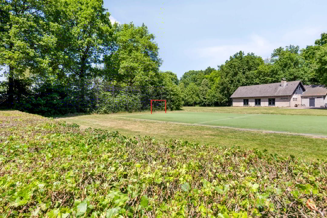 Foto 28 van Van Hoogstratenweg 2