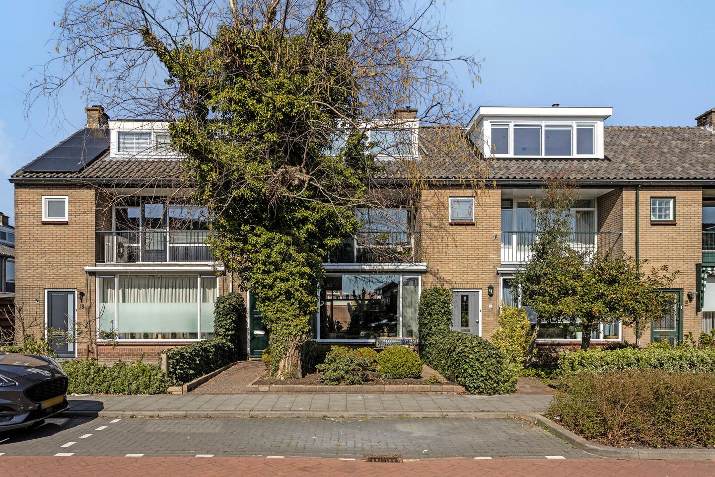 Photo 1 of Albert Schweitzerstraat 16