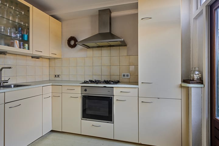 Foto 10 van Albert Schweitzerstraat 16