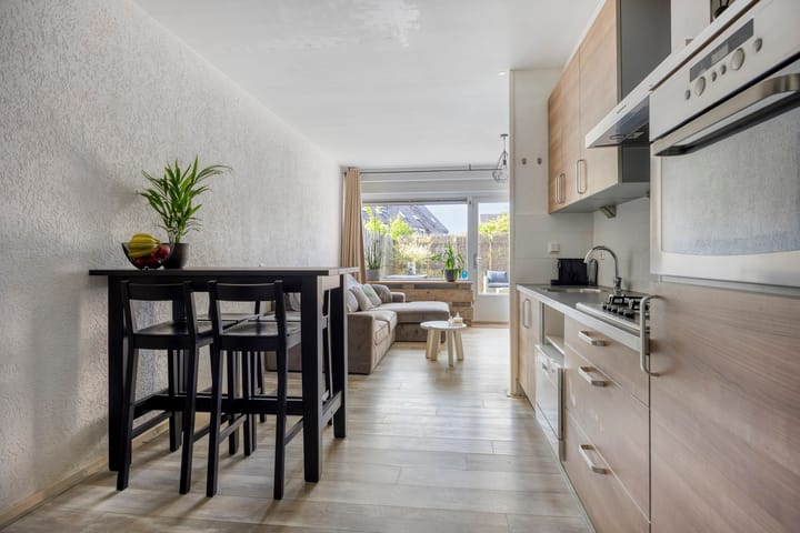 Photo 9 of Bert Haanstrastrook 73