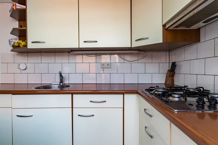 Foto 16 van Riouwstraat 77