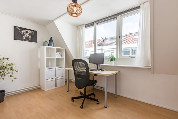 Foto 27 van Riouwstraat 77