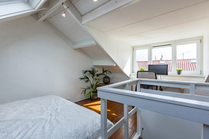 Foto 33 van Riouwstraat 77