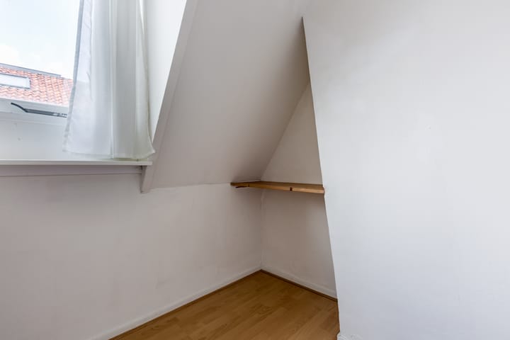 Foto 30 van Riouwstraat 77