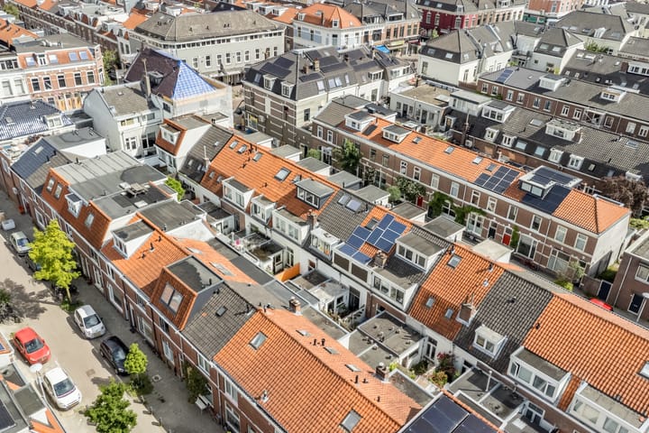 Foto 43 van Riouwstraat 77