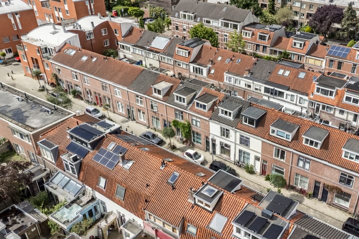 Foto 44 van Riouwstraat 77