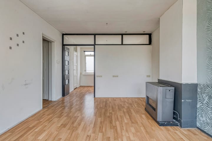 Photo 10 of René van Chalônstraat 29