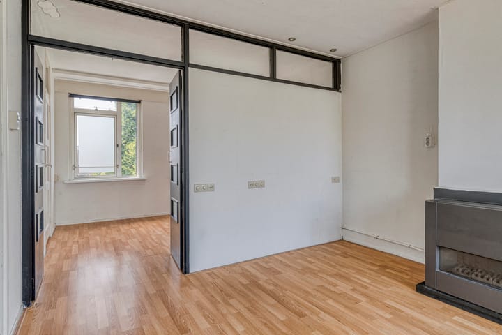 Photo 11 of René van Chalônstraat 29