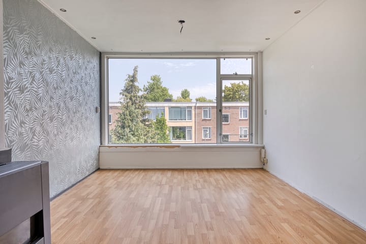 Photo 7 of René van Chalônstraat 29