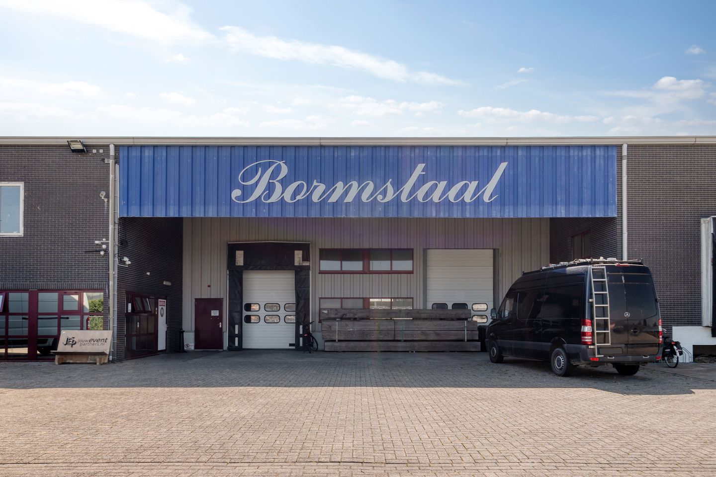 Bekijk foto 2 van Hogeweg 19