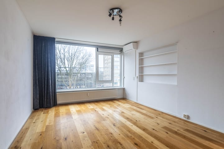 Foto 8 van Mr. F.A. van Hallweg 132