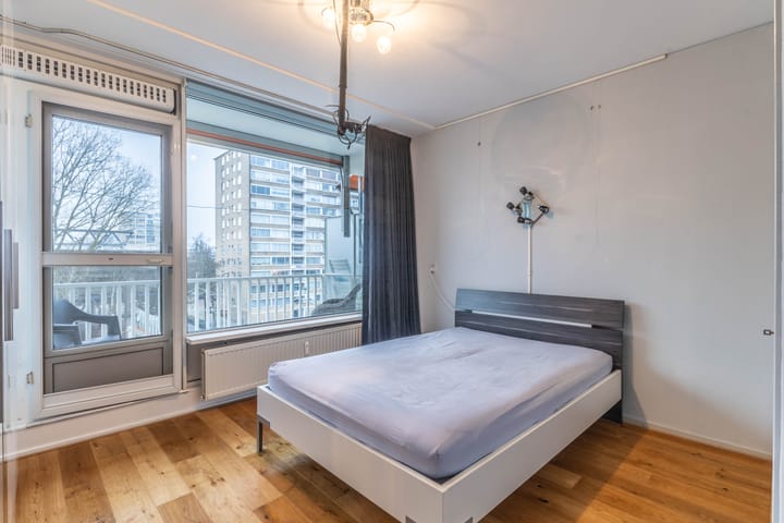 Foto 14 van Mr. F.A. van Hallweg 132