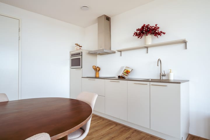 Foto 9 van Oostenburgermiddenstraat 493