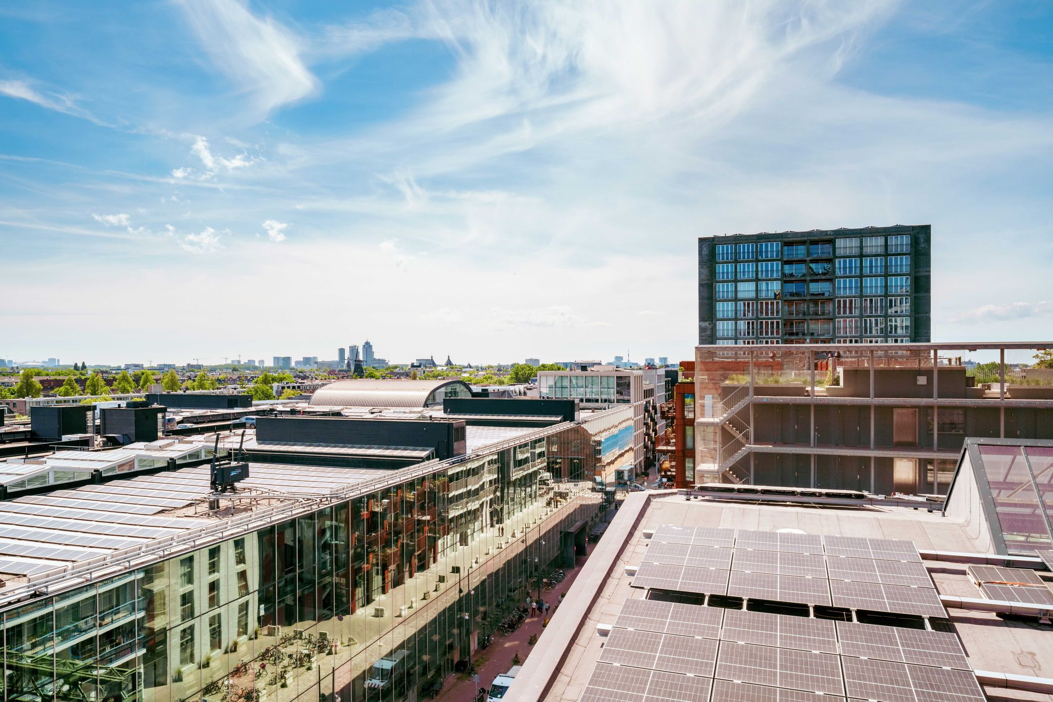 Photo 12 of Oostenburgermiddenstraat 493